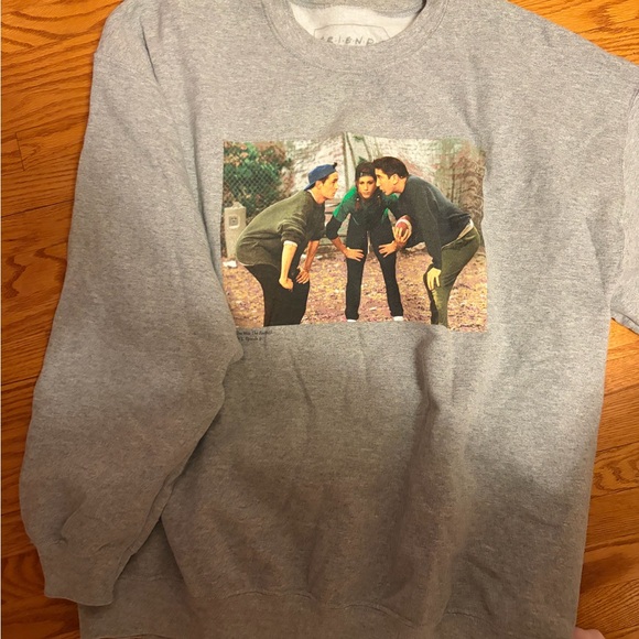 Sweaters - Friends Graphic sweatshirt